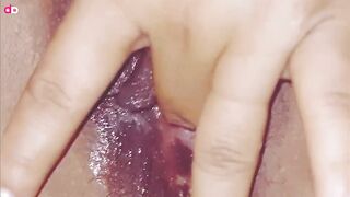 Close-up Licking And Squirting In Wet Pussy Fingering By mature Desi Angel - 11 image