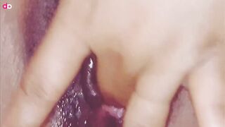 Close-up Licking And Squirting In Wet Pussy Fingering By mature Desi Angel - 12 image