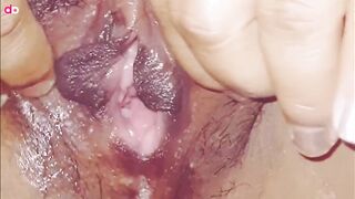 Close-up Licking And Squirting In Wet Pussy Fingering By mature Desi Angel - 14 image