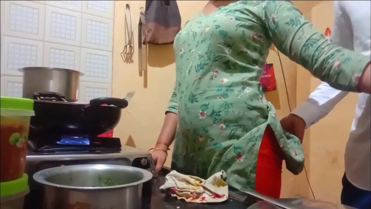 Indian hot wife got fucked while cooking in kitchen by husband watch online image