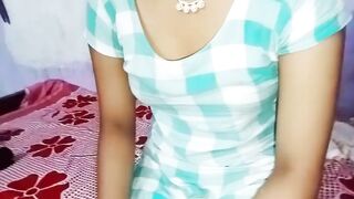 Hot Indian 20 Year Old Desi Bhabhi Fucked by Dever with Clear Hindi Audio - 4 image