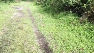 Novinha sucking rolls in the woods for the first time amateur - 3 image