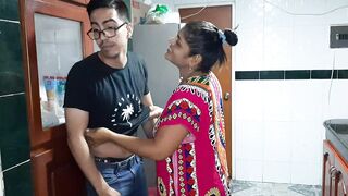 Le pido permiso a mi madrastra para salir con mis amigos y me dice que debo complacerla primero - 3 image