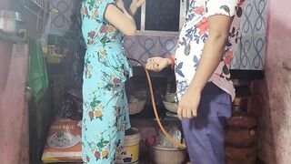 Desi ladaki ne kichen me apane devar ke sath kiya sex - 8 image