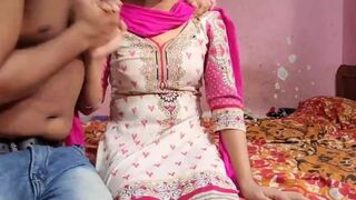 Desi Indian Punjabi ladaki ne salwar pahankar apane yaar se chudwai - 1 image