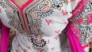 Desi Indian Punjabi ladaki ne salwar pahankar apane yaar se chudwai - 4 image