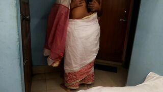 45 year old Asian Kaamwali Bai ke sath Indoor Masti Doodh Nikal ke - Boss ka Mast Chudai - Tamil priyanka (Hindi Audio) - 8 image