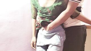 Desi bhabhi ko devar ne Kone me lekar choda - 4 image