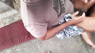 Bengali Boudi Sex at Outdoor - Bhabi Looks beautiful in Red Saree - 2 image