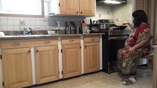 Pregnant stepmother has sex with her stepson while husband is at work - 5 image