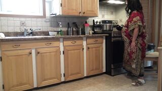 Pregnant stepmother has sex with her stepson while husband is at work - 6 image