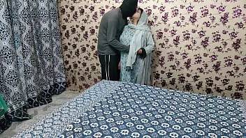 Pakistani Naughty Aunty - Pakistani Desi Big Ass Aunty Fucking in Doggystyle with clear Urdu&Hindi  Sexy Voice at DesiPorn
