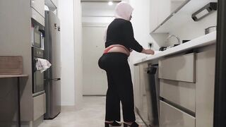 My stepmother's thong doesn't fit her big ass. - 12 image