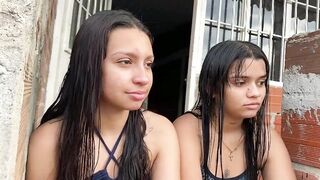 NUESTROS PADRES SE VAN DE VIAJE Y APROVECHAMOS QUE ELLOS NO ESTAN PARA FOLLAR AFUERA DE LA CASA CON MI HERMANASTRA - 3 image