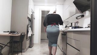 I love watching my stepmother at work - 4 image