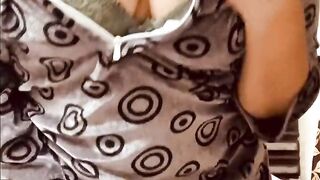 Desi girl getting horny for her fuck boy wants get fucked very hard & extreme Desi indian chut me se nikala pani chut - 3 image