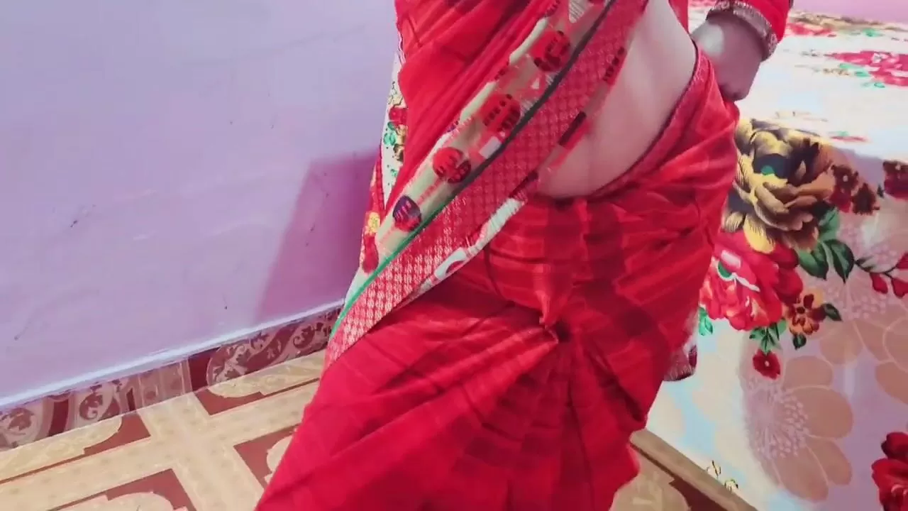 Desi bhabhi sex her boyfriend in front of husband (blue film) watch online