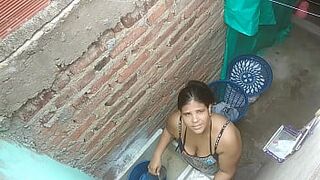 My neighbor is so horny that I can't wait to give her a delicious blowjob