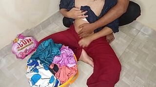 Newley Married Bahu gets XNXX fuck by Jeth-Ji with help in washing clothes - 1 image