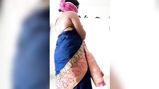 Tamil wife Swetha blouse less saree show - 2 image