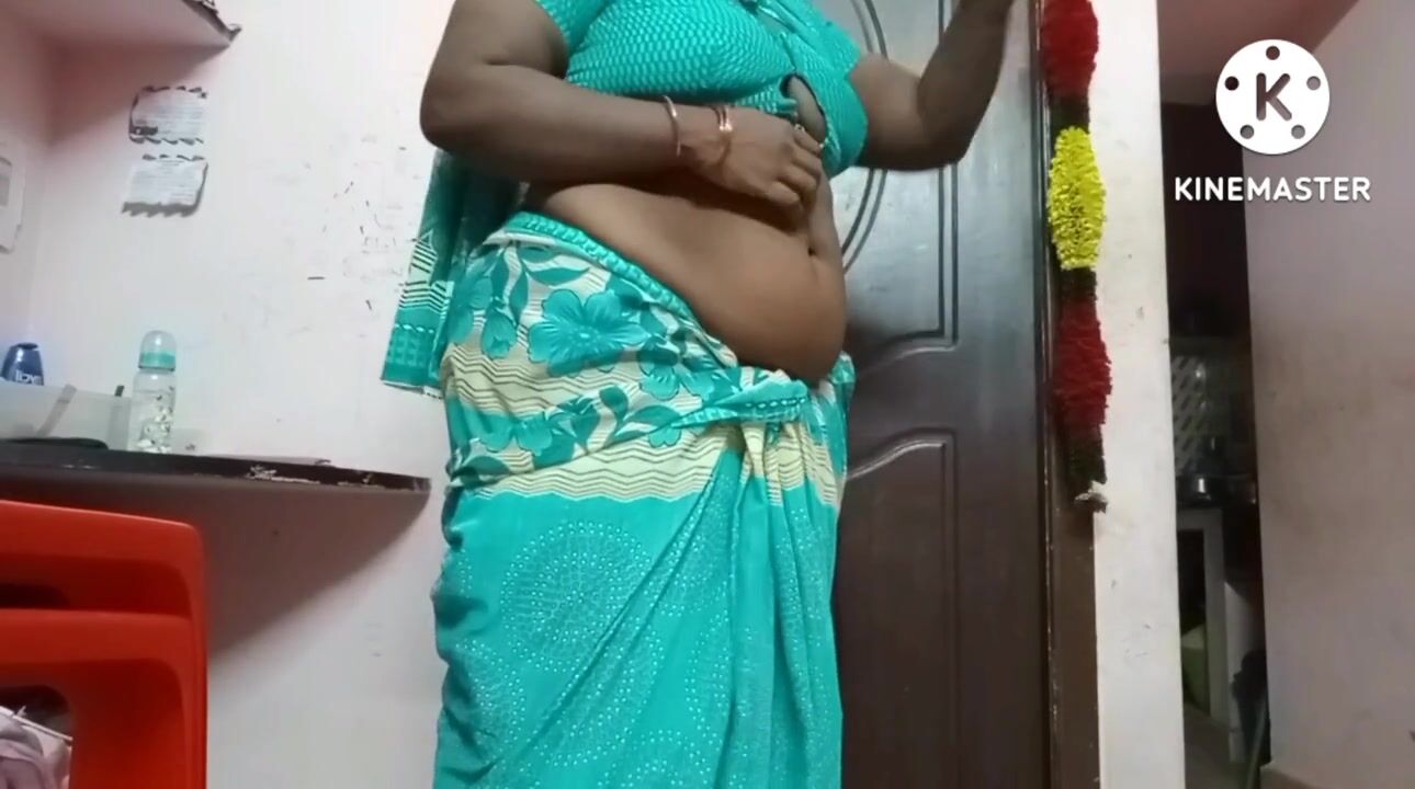 1290px x 720px - Very Hot Tamil Wife Navel Sex Part 4 watch online
