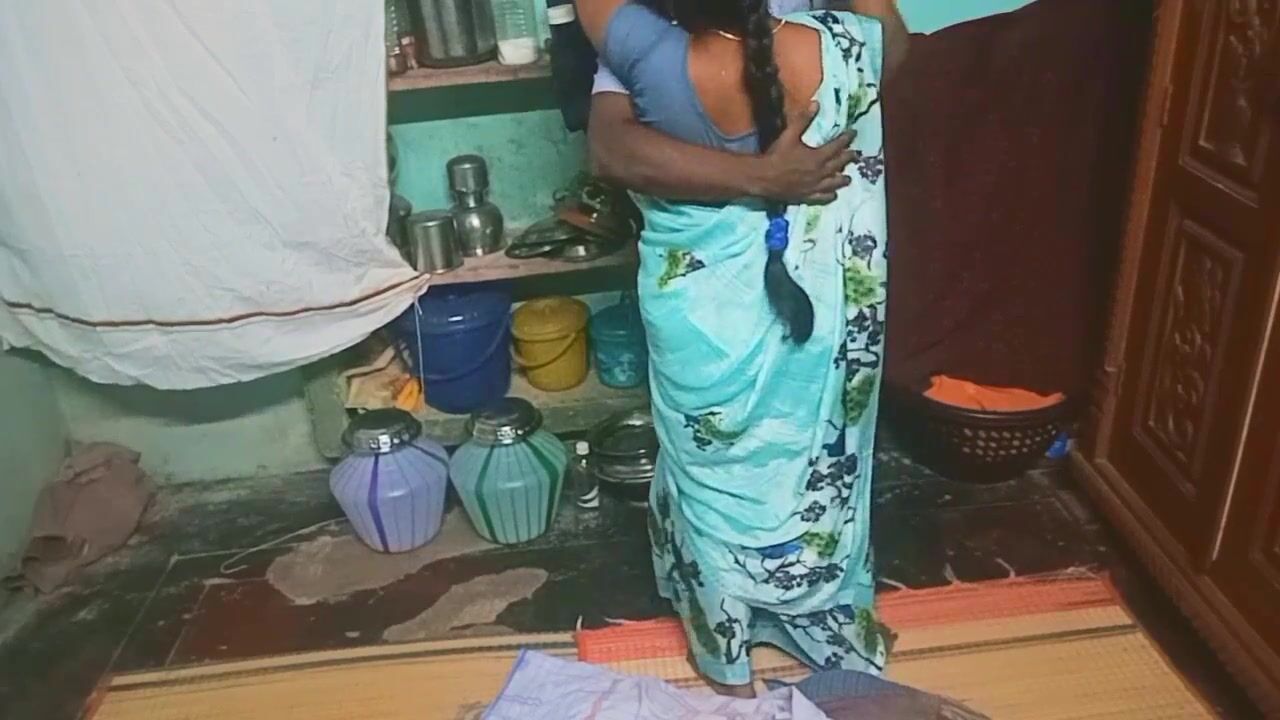 Indian student with aunty sex in home watch online