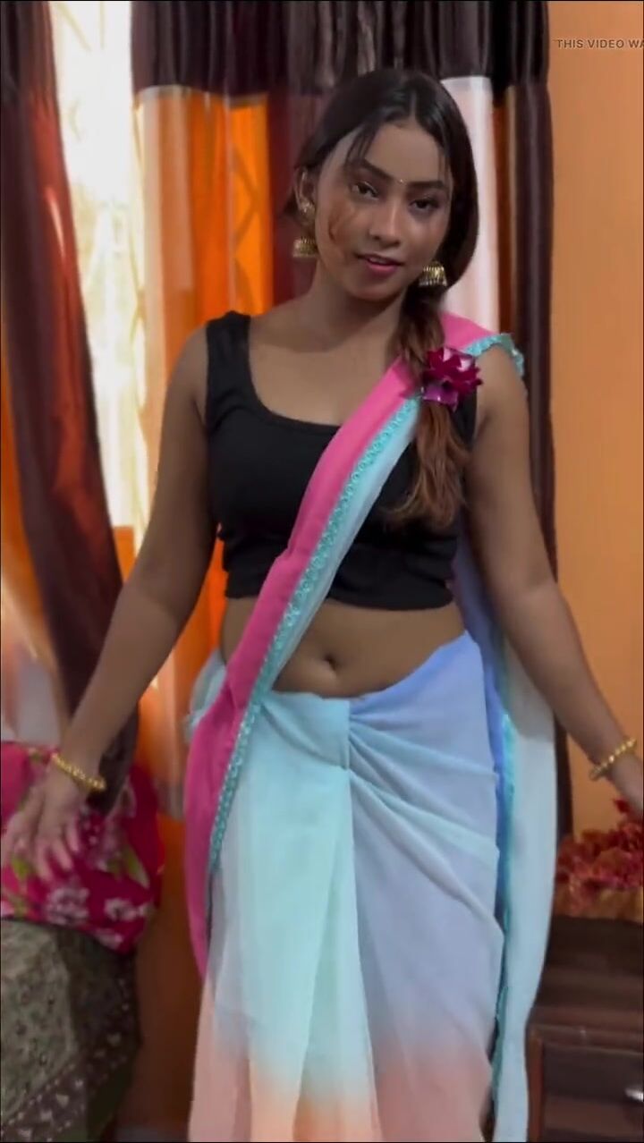 Huge Boobs Indian Milf Bhabhi Strips Saree and fucks with Devar Ji watch  online