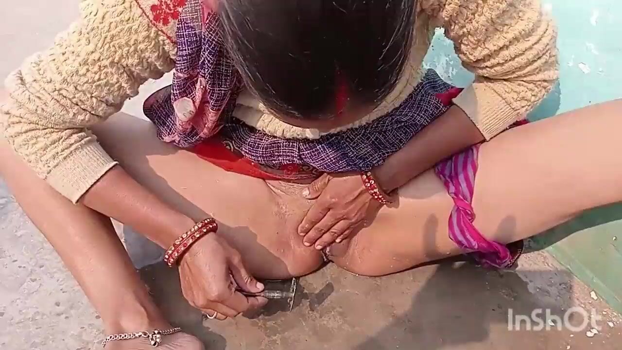 Indian village girl save her pussy watch online