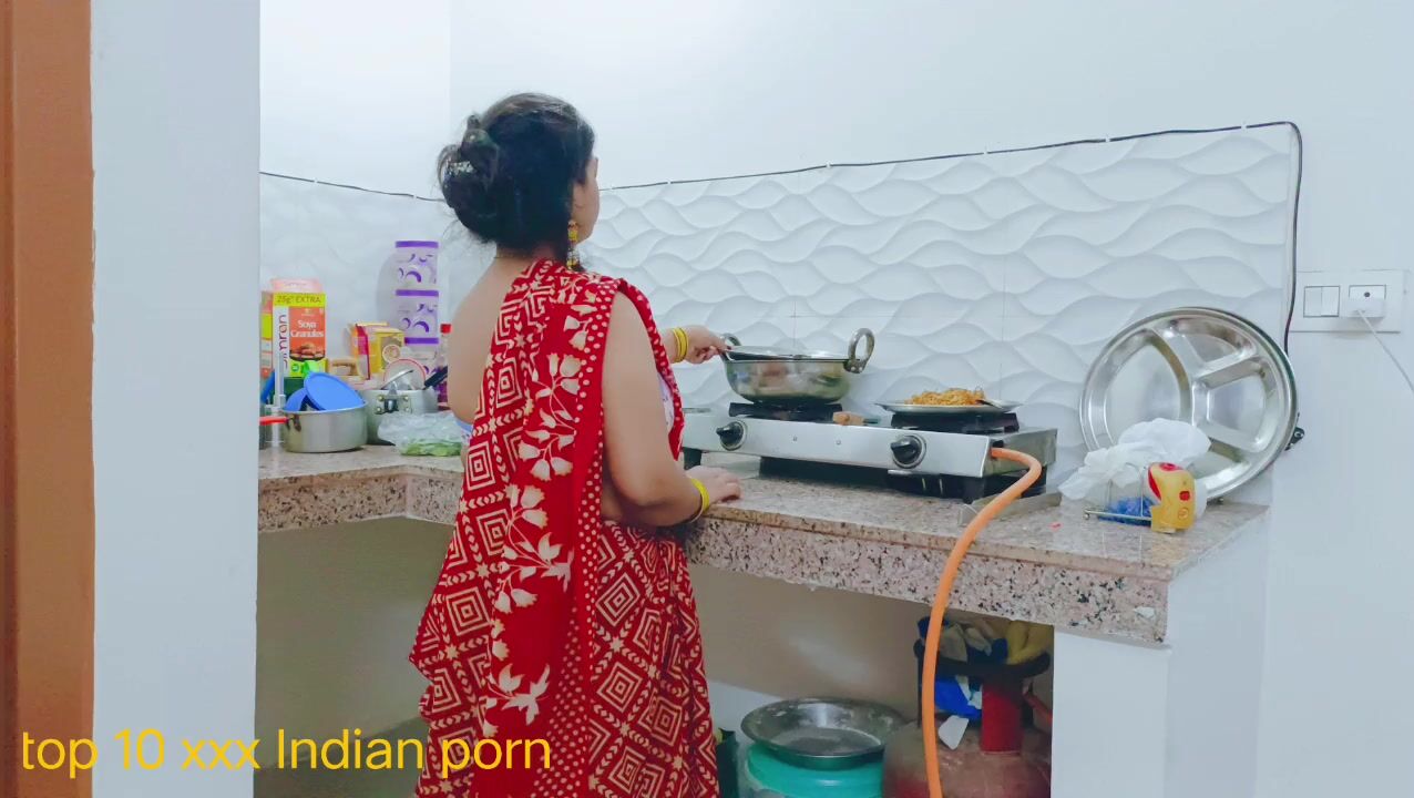 Kitchen Aunty Xxx - Big Ass Hot Indian Aunty fucked very hard in kitchen with clear audio watch  online